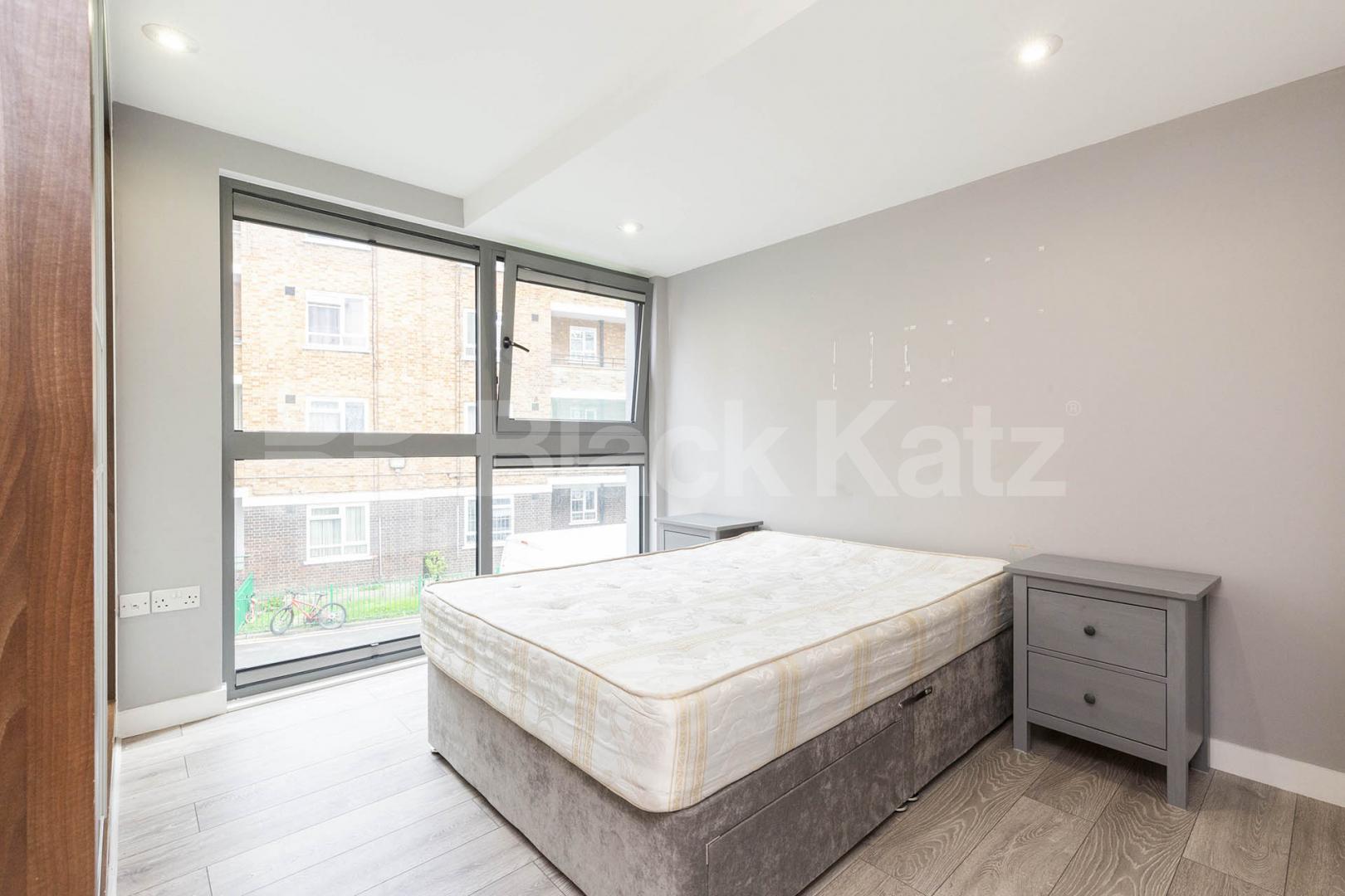 			1 Bedroom, 1 bath, 1 reception Apartment			 Mintern Street, Old Street / Shoreditch Park